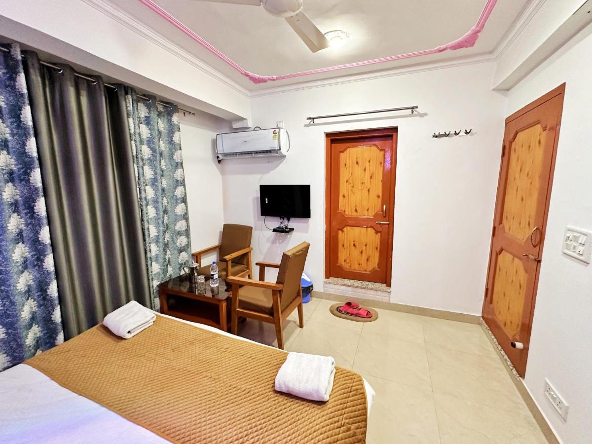 Roseline Inn Srīnagar Exterior foto